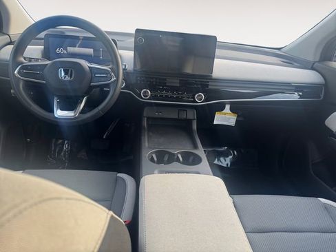 Used 2024 Honda Prologue EX image 10