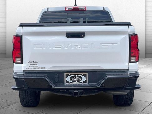 Used 2024 Chevrolet Colorado Z71 w/ Z71 Convenience Package 2 AWD/4WD image 3
