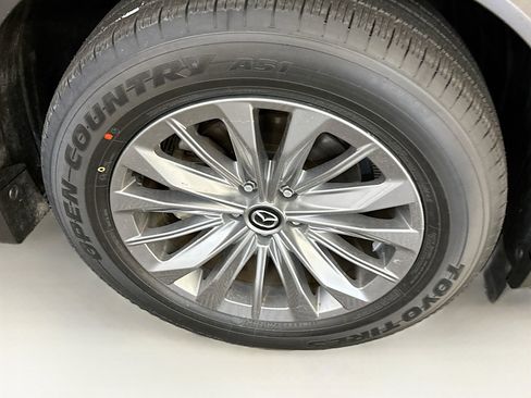 Used 2024 MAZDA CX-90 3.3 Turbo w/ Preferred Plus image 11