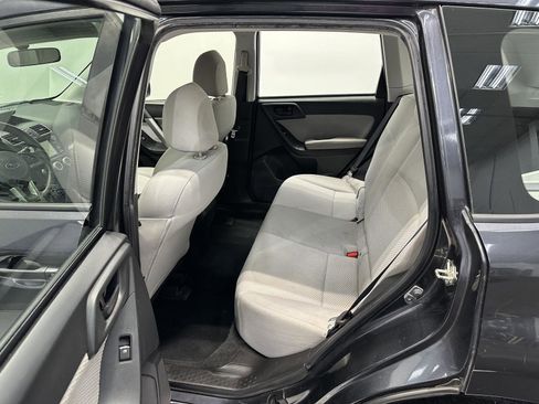 Used 2017 Subaru Forester 2.5i w/ Alloy Wheel Package image 24