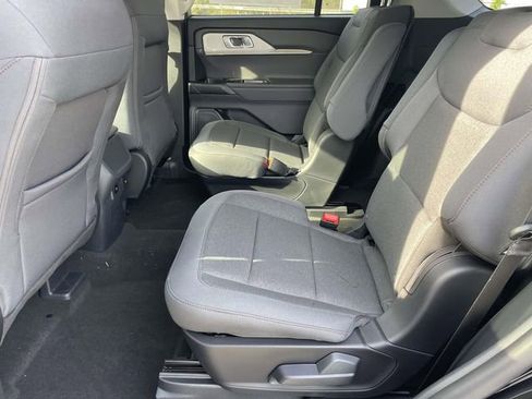 New 2026 Ford Explorer Active image 9