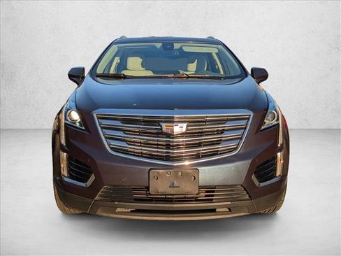 Used 2018 Cadillac XT5 Luxury w/ Driver Awareness Package image 2