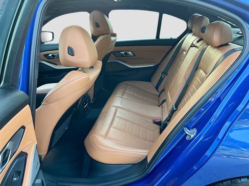 Used 2019 BMW 330i Sedan w/ M Sport Package RWD image 26