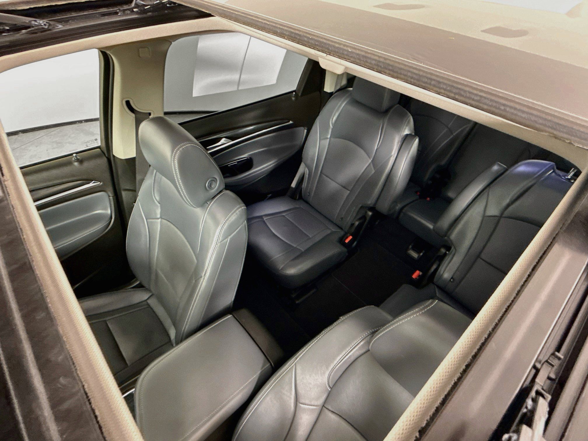 Used 2020 Buick Enclave Essence w/ Sun And Navigation Package FWD image 26