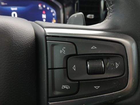 Used 2024 Chevrolet Silverado 1500 LT Trail Boss w/ Convenience Package II AWD/4WD image 30
