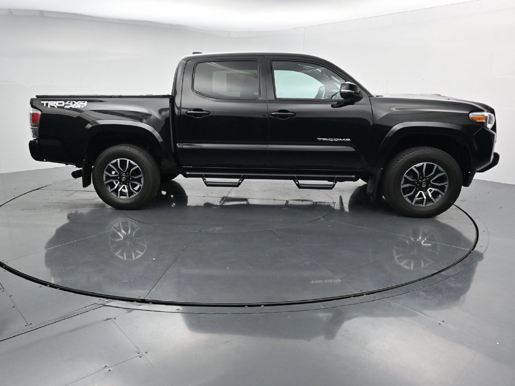 Used 2023 Toyota Tacoma TRD Sport AWD/4WD image 9