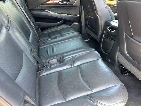 Used 2017 Cadillac Escalade ESV Premium Luxury RWD image 14