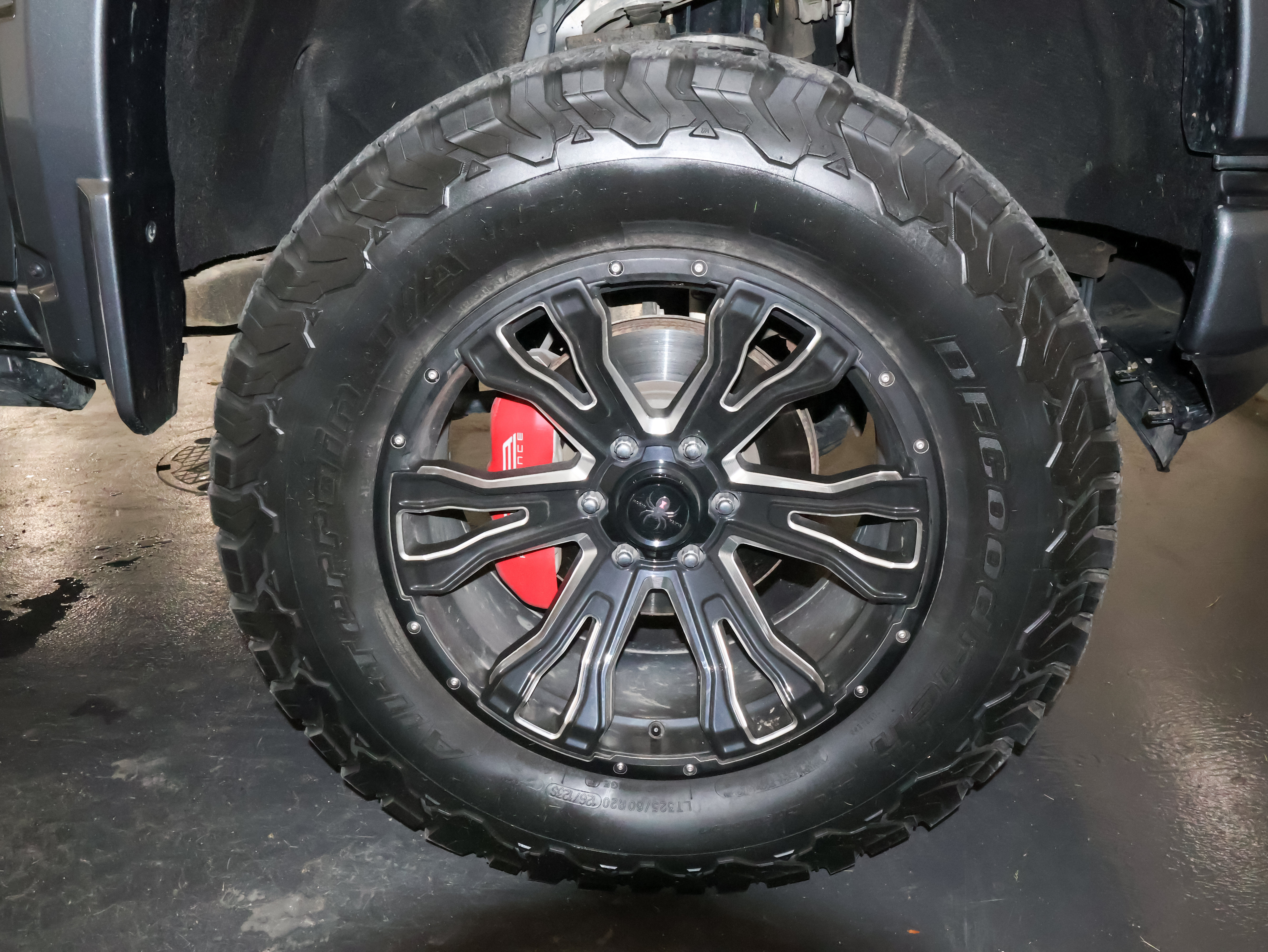 Used 2020 Chevrolet Silverado 1500 RST AWD/4WD image 35
