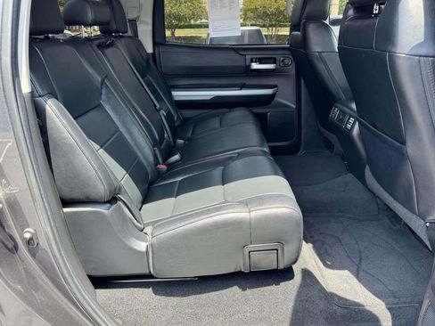 Used 2020 Toyota Tundra SR5 w/ SR5 Leather Package AWD/4WD image 15