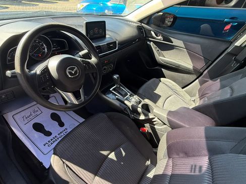 Used 2016 MAZDA MAZDA3 i Sport w/ Preferred Equipment Package FWD image 7