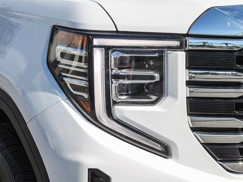 Used 2024 GMC Sierra 1500 SLT image 4