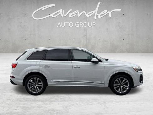Used 2025 Audi Q7 3.0T Premium Plus AWD/4WD image 17