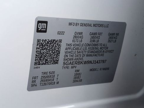 Used 2022 Buick Enclave Essence w/ Sound and Sites Package image 32