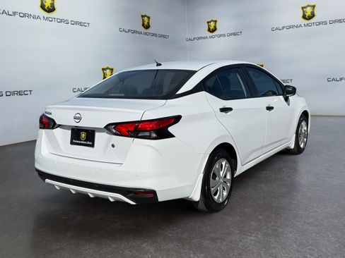 Used 2025 Nissan Versa S w/ Trunk Package image 5