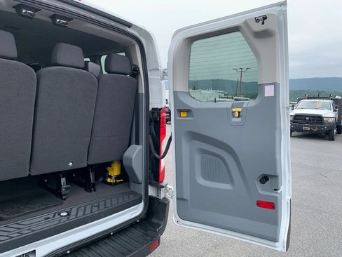 Used 2016 Ford Transit 350 XL RWD image 35