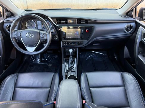 Used 2018 Toyota Corolla XSE image 16