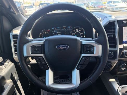 Used 2020 Ford F150 Lariat image 19
