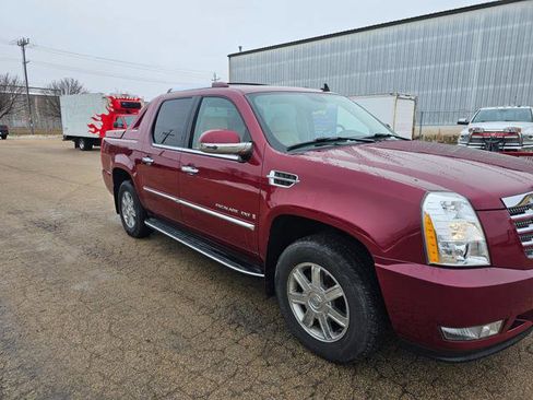 Used 2007 Cadillac Escalade EXT w/ Information Package image 5