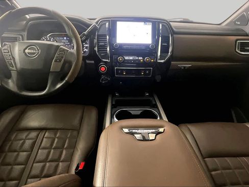 Used 2024 Nissan Titan Platinum Reserve w/ Moonroof Package AWD/4WD image 15