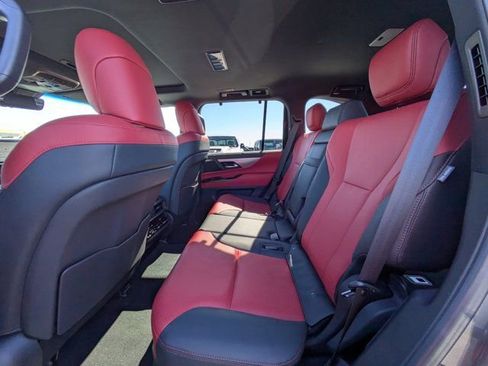 Used 2024 Lexus LX 600 F Sport image 12