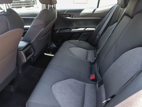 Certified 2020 Toyota Camry LE FWD image 18