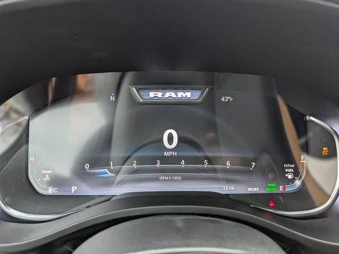 New 2026 RAM 1500 4x4 Crew Cab image 28