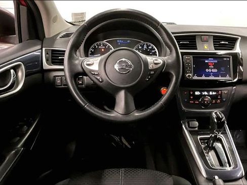 Used 2019 Nissan Sentra SR FWD image 6
