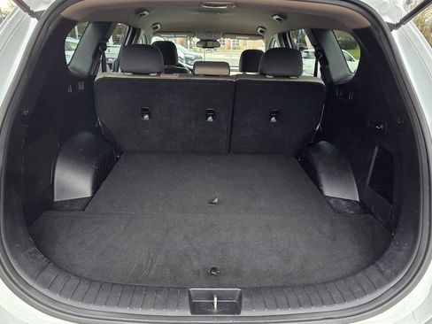 Used 2019 Hyundai Santa Fe SEL image 19