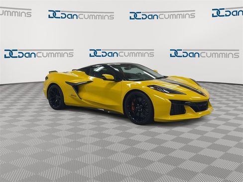 New 2025 Chevrolet Corvette Z06 image 2