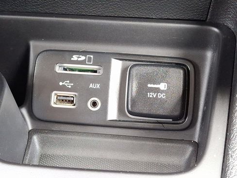 Used 2017 Jeep Cherokee Limited AWD/4WD image 26
