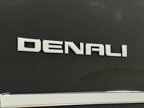 Used 2017 GMC Yukon XL Denali w/ Open Road Package image 43