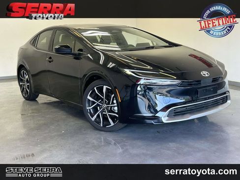 Used 2026 Toyota Prius Plug-In Hybrid FWD image 1