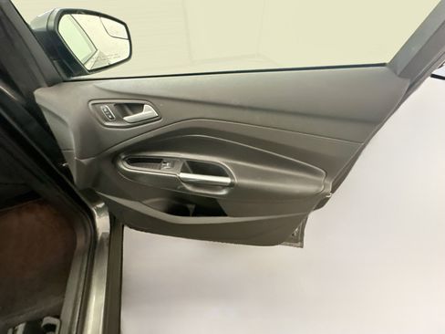 Used 2017 Ford Escape SE AWD/4WD image 31
