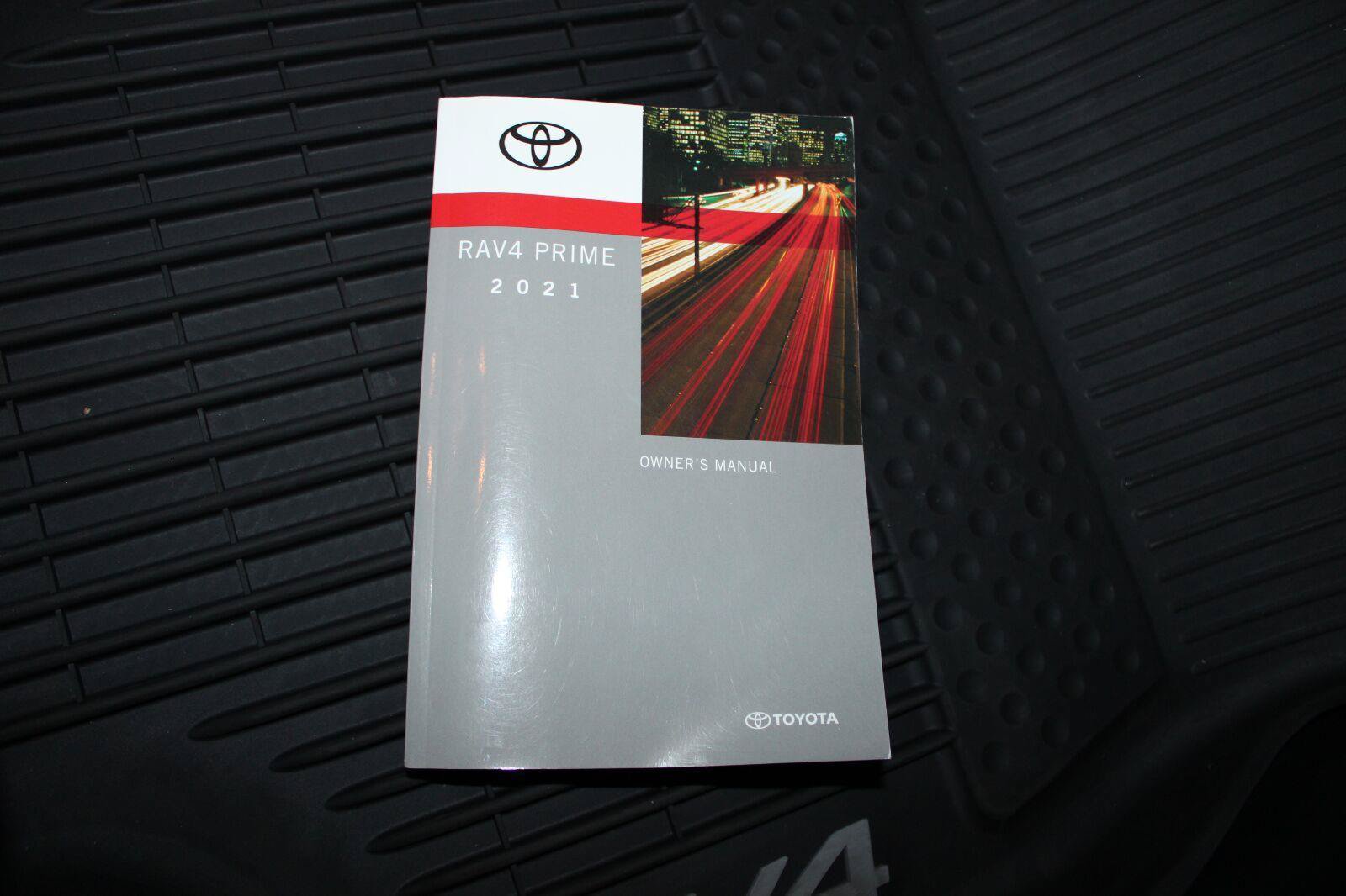 Certified 2021 Toyota RAV4 XSE w/ Weather Package AWD/4WD image 31