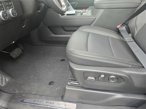 New 2026 GMC Sierra 3500 Denali w/ Denali Reserve Package image 17