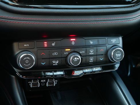 Used 2024 Dodge Durango R/T image 23