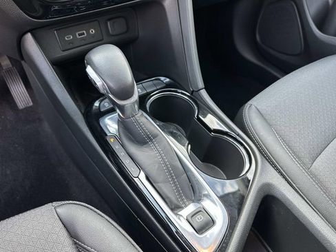 Used 2022 Buick Encore GX Preferred w/ Cold Weather Comfort Package image 22