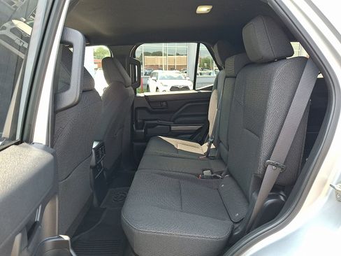 Used 2025 Toyota 4Runner SR5 AWD/4WD image 11