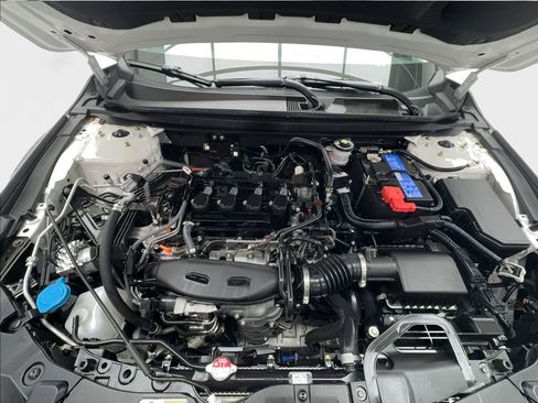 Used 2025 Honda Accord SE image 16
