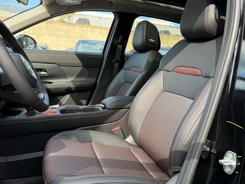 New 2026 Nissan Kicks SR w/ SR Premium Package image 16