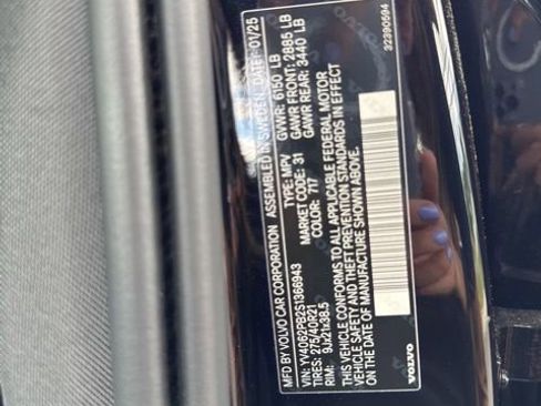 Certified 2025 Volvo XC90 B6 Plus AWD/4WD image 28
