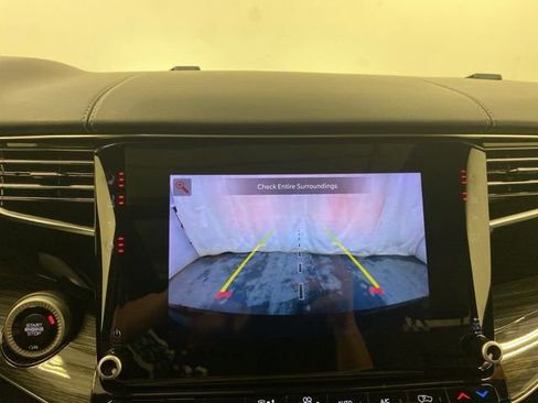 Used 2022 Jeep Wagoneer Series II w/ Premium Group I AWD/4WD image 14