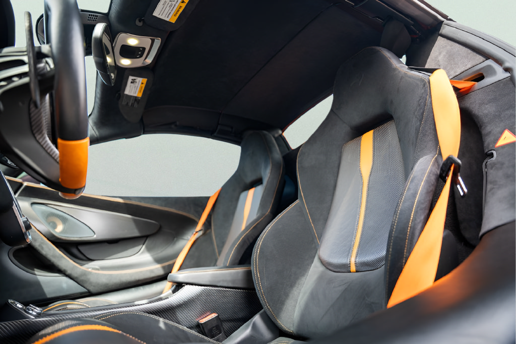 Used 2018 McLaren 570S Spider RWD image 38