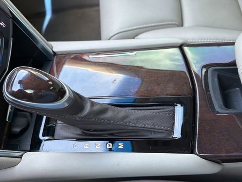 Used 2014 Cadillac XTS Luxury w/ Driver Awareness Package FWD image 15