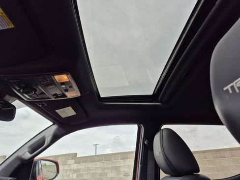 Used 2023 Toyota Tacoma TRD Pro image 9