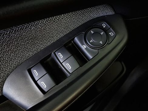 Used 2025 Chevrolet TrailBlazer LT FWD image 25