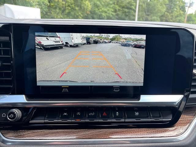 Used 2025 Chevrolet Silverado 1500 LT AWD/4WD image 25