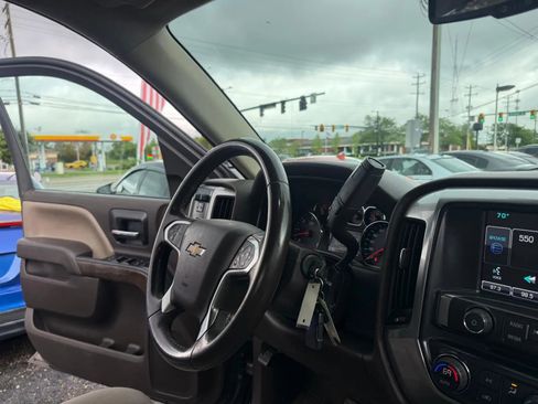 Used 2015 Chevrolet Silverado 1500 LT AWD/4WD image 24