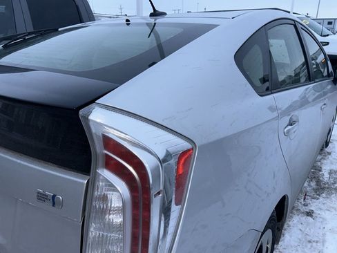 Used 2015 Toyota Prius Three image 2