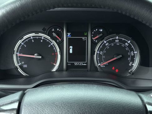 Used 2022 Toyota 4Runner TRD Off-Road Premium w/ Moonroof Package AWD/4WD image 21